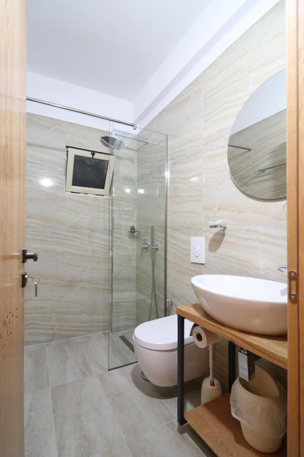 Hotel Mateus Himare