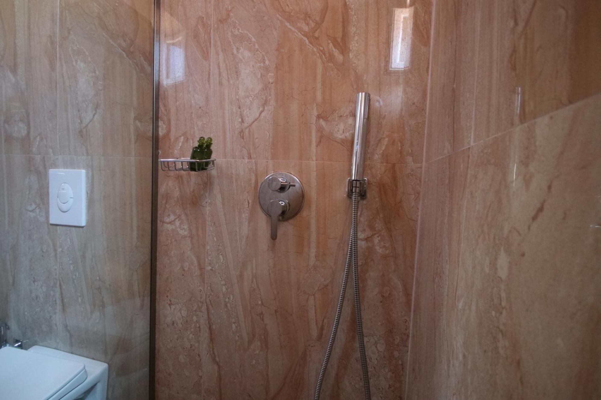 Hotel Mateus Himare