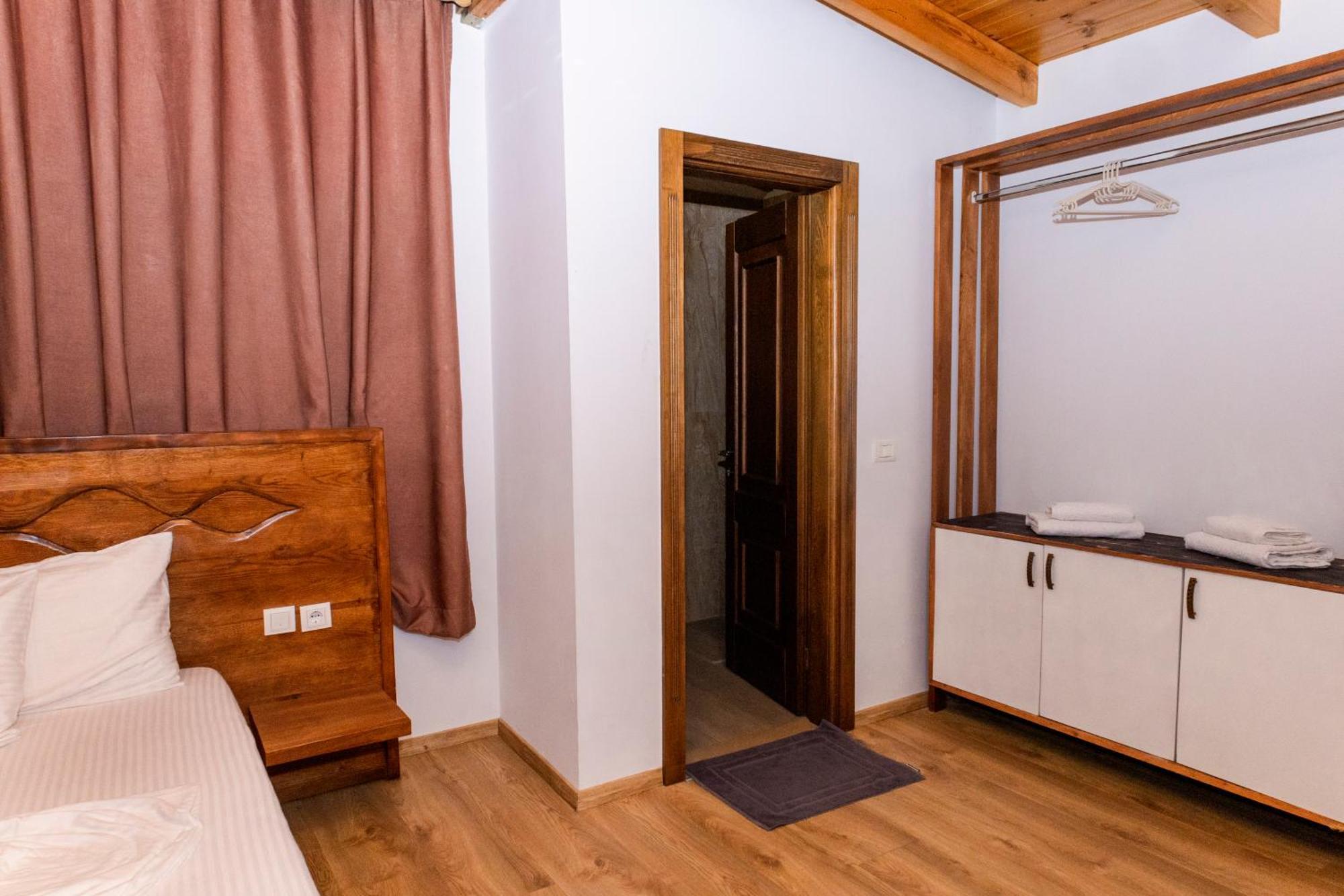 Mateus Hotel Himare