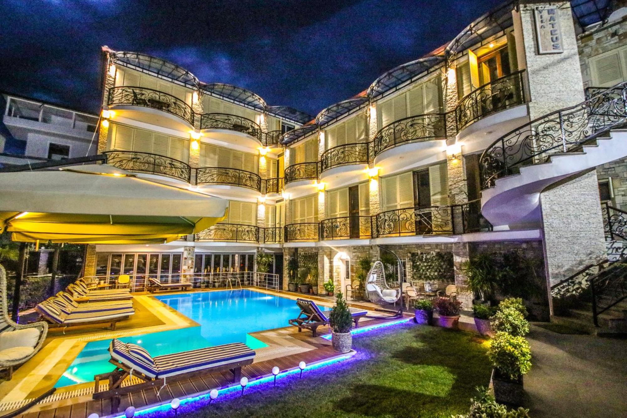 Mateus 4* Himare