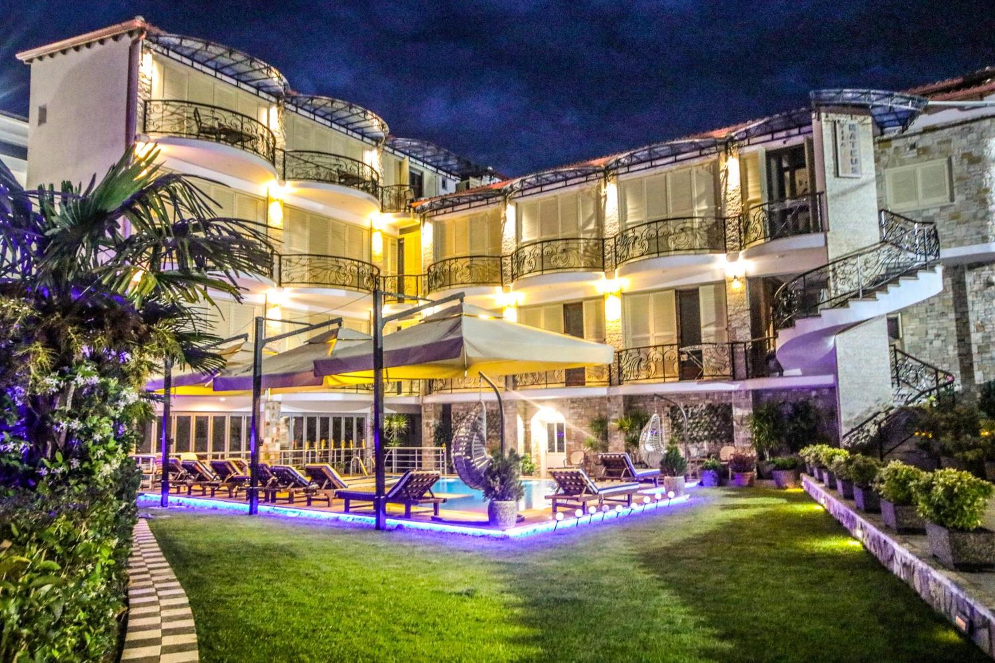 Mateus Hotel Himare