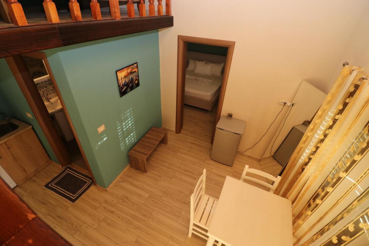 Vila Mateus 4*